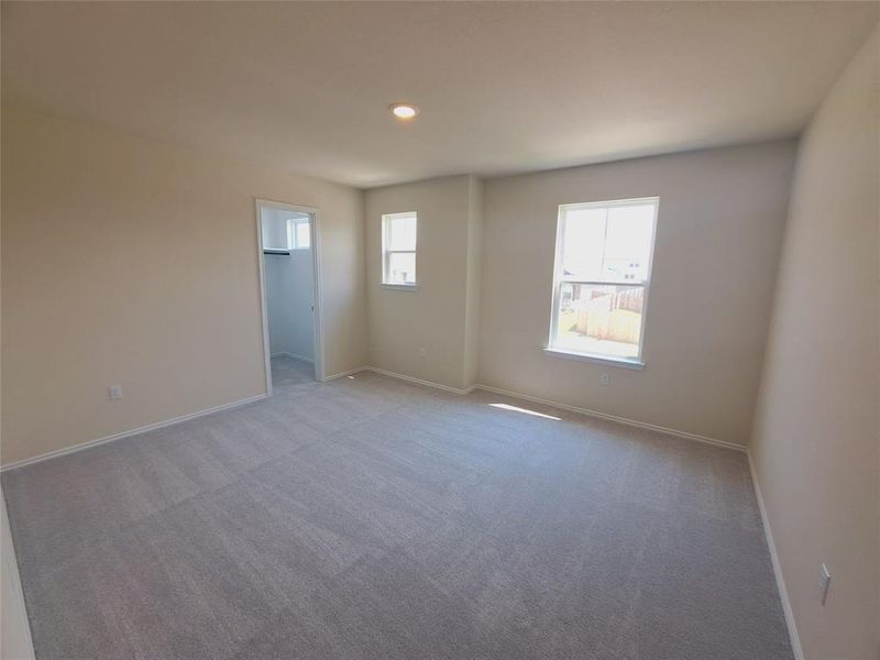 Spacious, unfurnished interior of a new home in Sunfield, Buda (Image 11). Spacious, unfurnished interior of a new home in Sunfield, Buda (Image 11).