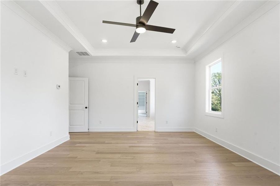 Spacious, unfurnished interior of a new home in , Marietta (Image 39).