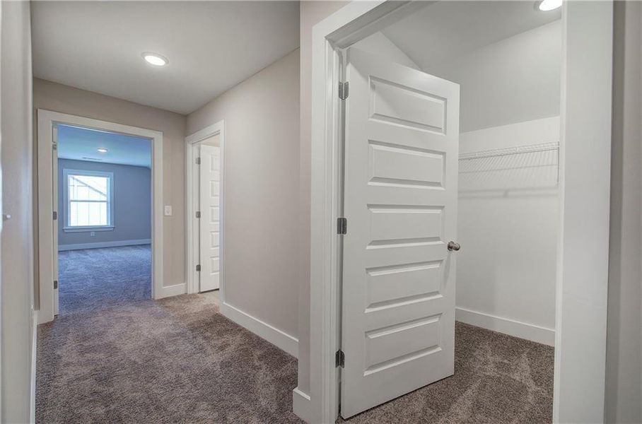 Spacious, unfurnished interior of a new home in , Cartersville (Image 20).