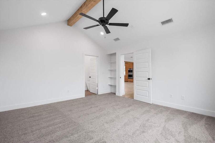 Spacious, unfurnished interior of a new home in , Lindale (Image 29).