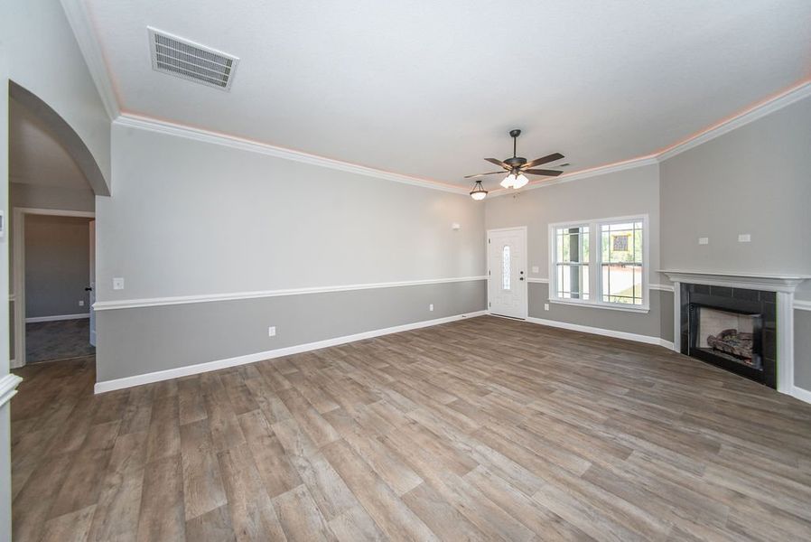 Representative unfurnished interior of a home built from the Archer by Enchanted Homes in Ballentine Ridge, Lyman (Image 18).