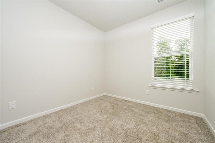 Spacious, unfurnished interior of a new home in , Homer (Image 25).