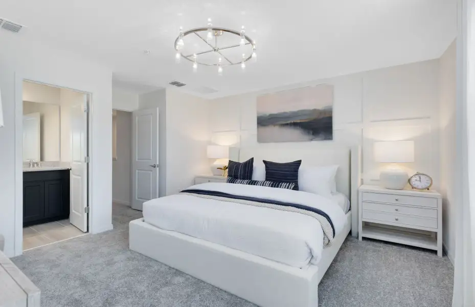Representative furnished interior of a home built from the Julep by Pulte Homes in Crescent Ridge, Apopka (Image 7).