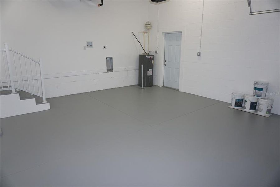 Spacious, unfurnished interior of a new home in , Largo (Image 11). Spacious, unfurnished interior of a new home in , Largo (Image 11).