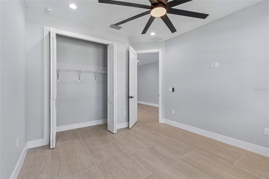 Spacious, unfurnished interior of a new home in , Tampa (Image 52).
