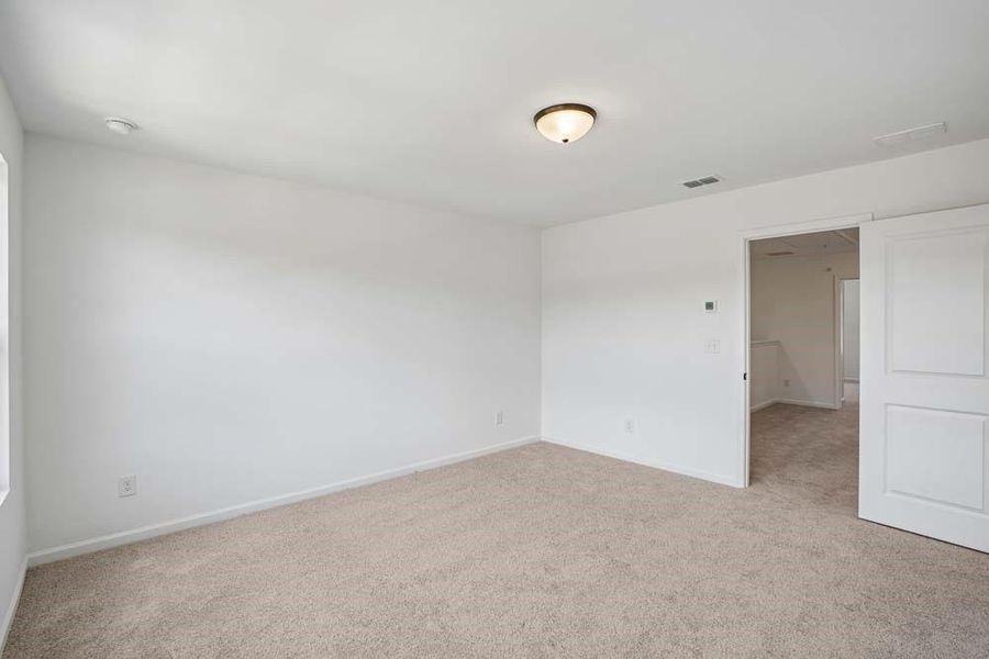 Spacious, unfurnished interior of a new home in Laurelwood, Douglasville (Image 32). Spacious, unfurnished interior of a new home in Laurelwood, Douglasville (Image 32).