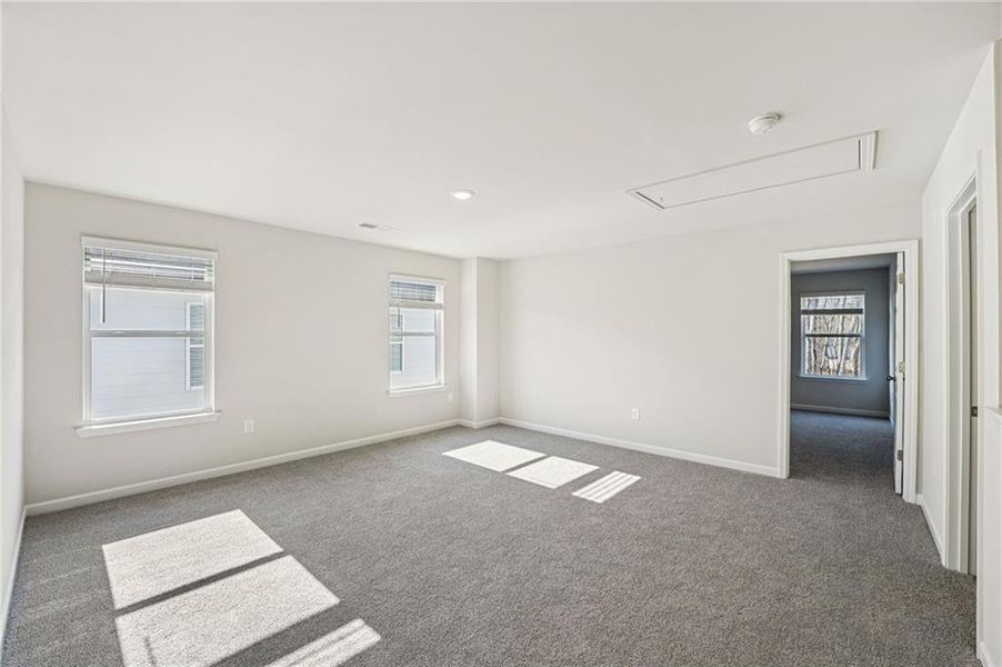 Spacious, unfurnished interior of a new home in Westmont Preserve, Powder Springs (Image 59).