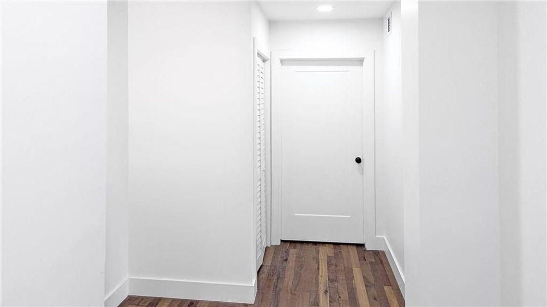 Spacious, unfurnished interior of a new home in , Atlanta (Image 17). Spacious, unfurnished interior of a new home in , Atlanta (Image 17).