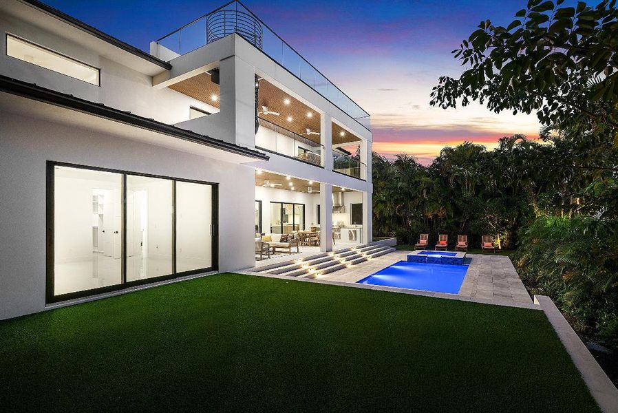 091-25833rdCourt-WestPalmBeach-FL-33407-