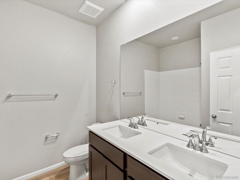 Image 26 of a home in Poudre Heights: The Lakes Collection.