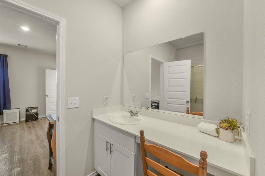Furnished interior view inside a new home in Binford Creek, Waller (Image 18). Furnished interior view inside a new home in Binford Creek, Waller (Image 18).