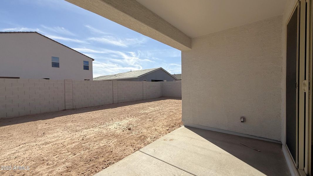 027 - Covered Patio