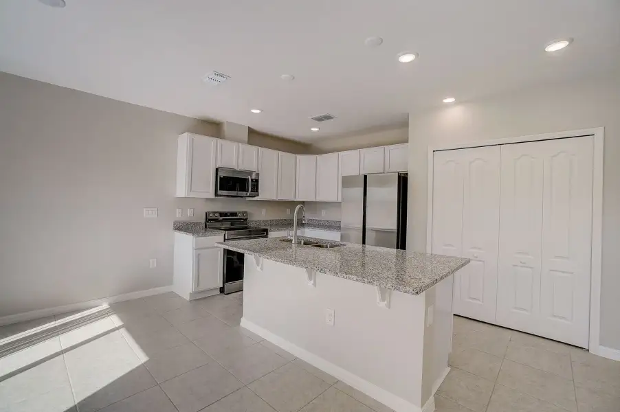Representative furnished interior of a home built from the Oak by Maronda Homes in Highland Park, Newberry (Image 8). Representative furnished interior of a home built from the Oak by Maronda Homes in Highland Park, Newberry (Image 8).