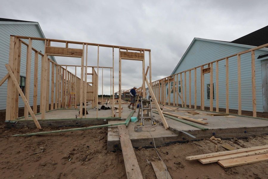 Let us show you how our advanced framing techniques have stood the test of time and allow more insulation for a quieter and more energy-efficient home. Let us show you how our advanced framing techniques have stood the test of time and allow more insulation for a quieter and more energy-efficient home.