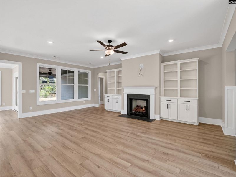 Spacious, unfurnished interior of a new home in Collins Cove, Chapin (Image 25).