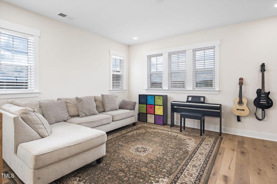 26-web-or-mls-225 Holding Dairy-213