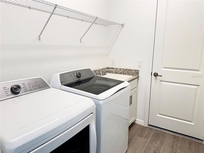 Close-up of interior finishes inside a home in Heritage Landing: Executive Homes, Punta Gorda (Image 10). Close-up of interior finishes inside a home in Heritage Landing: Executive Homes, Punta Gorda (Image 10).