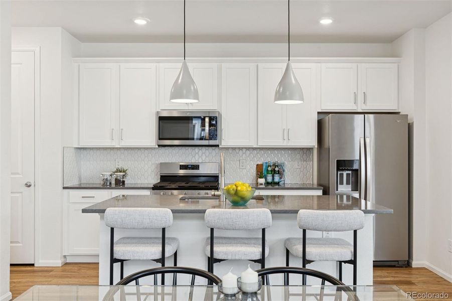 Main Level: Kitchen Main Level: Kitchen