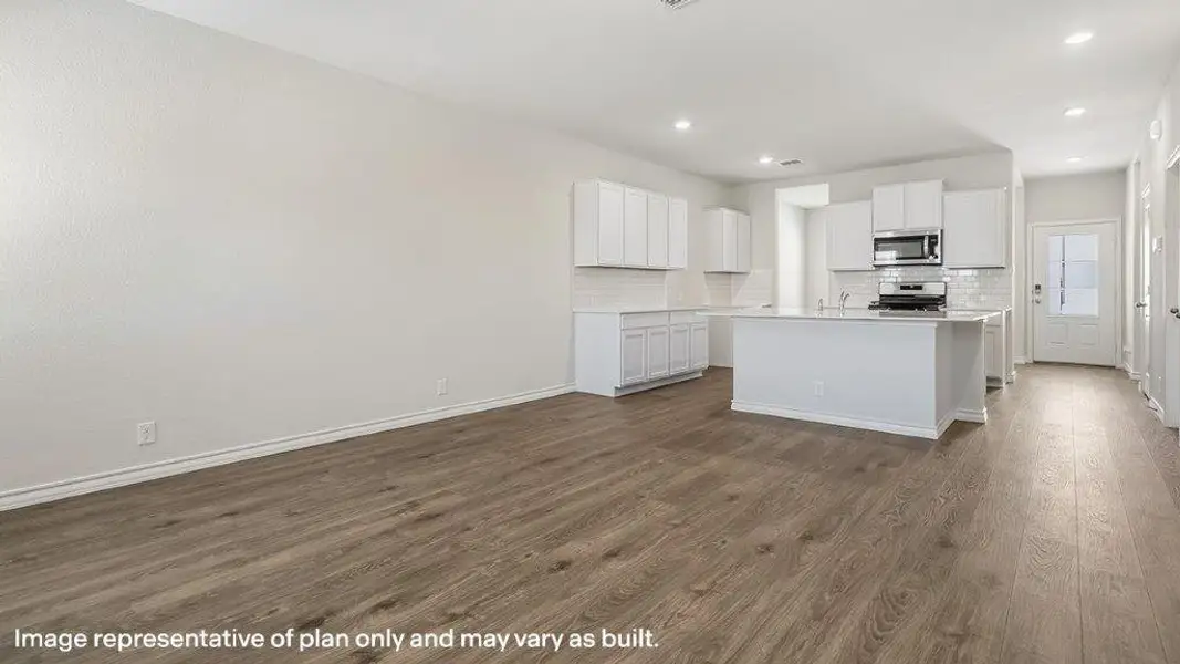 Representative unfurnished interior of a home built from the The Callum by D.R. Horton in Redbird Ranch, San Antonio (Image 18).