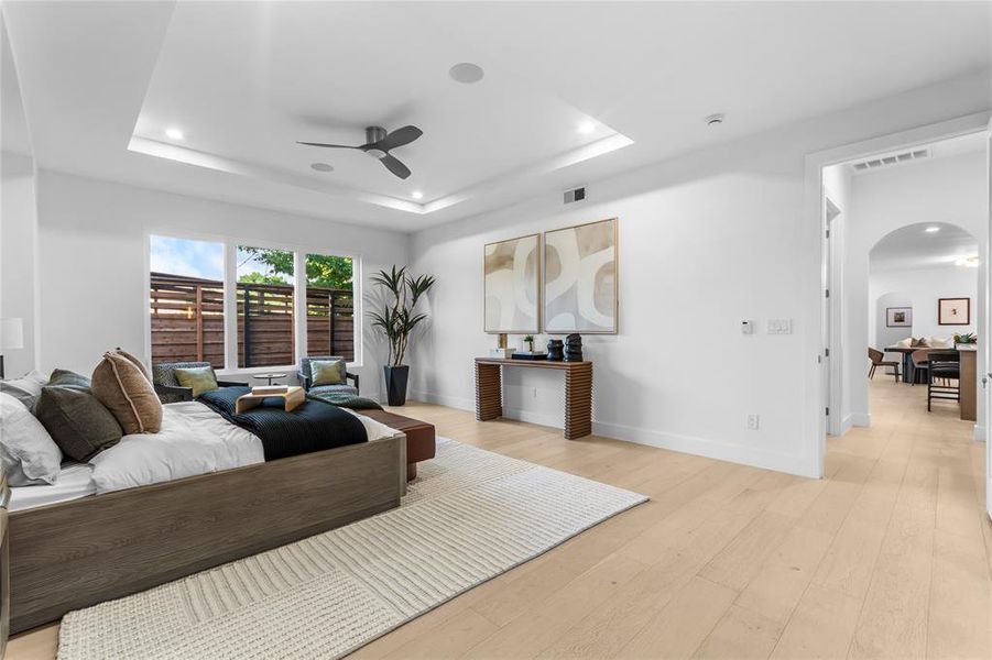 Furnished interior view inside a new home in , Dallas (Image 9).