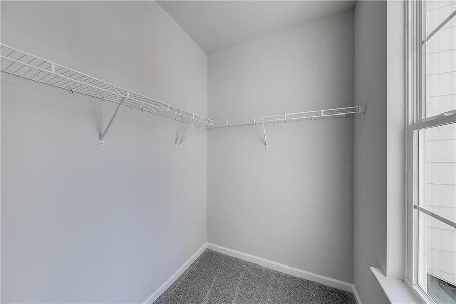Spacious, unfurnished interior of a new home in , Homer (Image 10).
