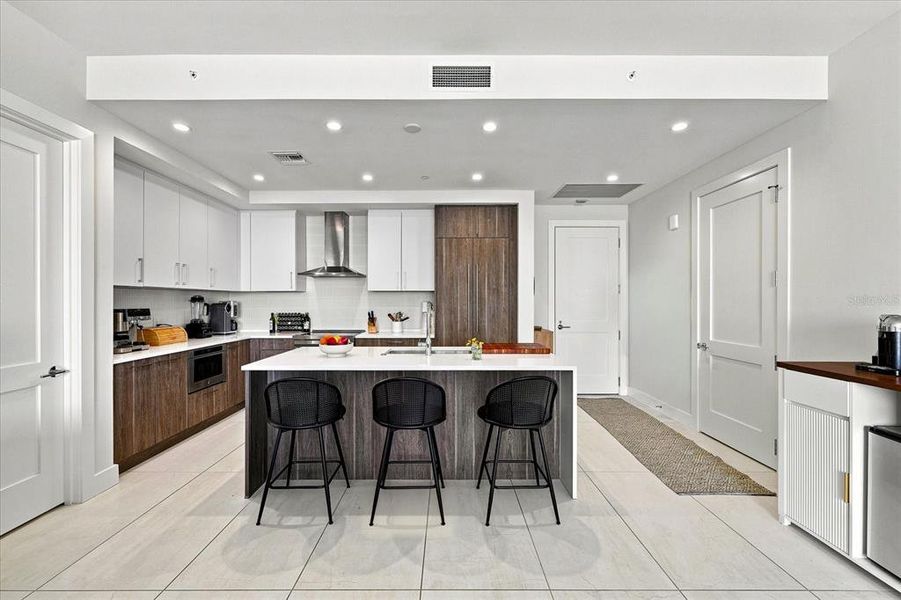 Furnished interior view inside a new home in , St. Petersburg (Image 65).