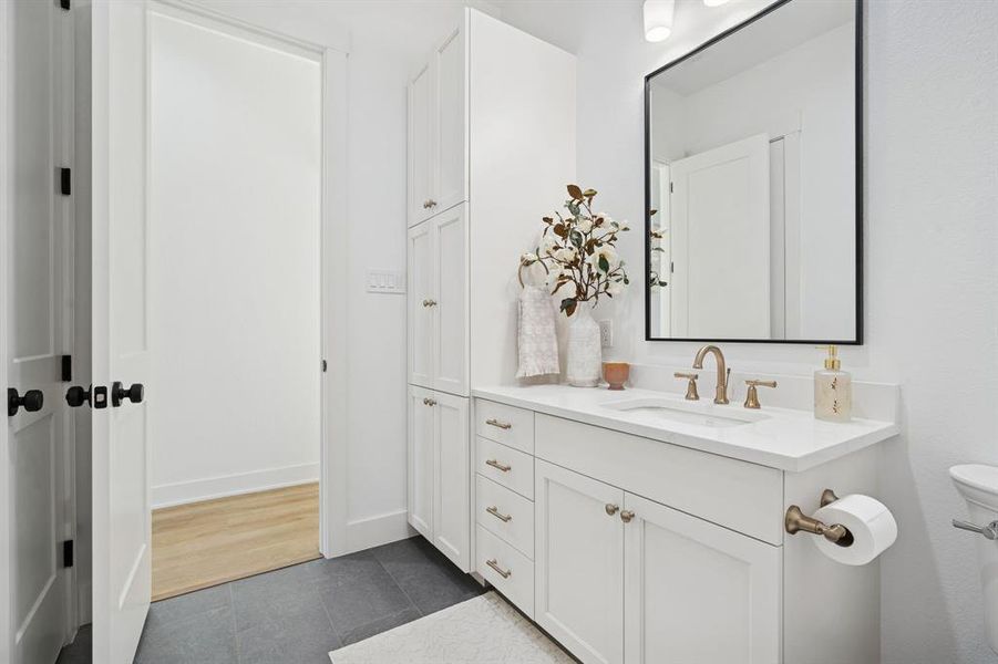 And y'all - this room is ALSO fully foam insulated to muffle noise and enhance privacy!