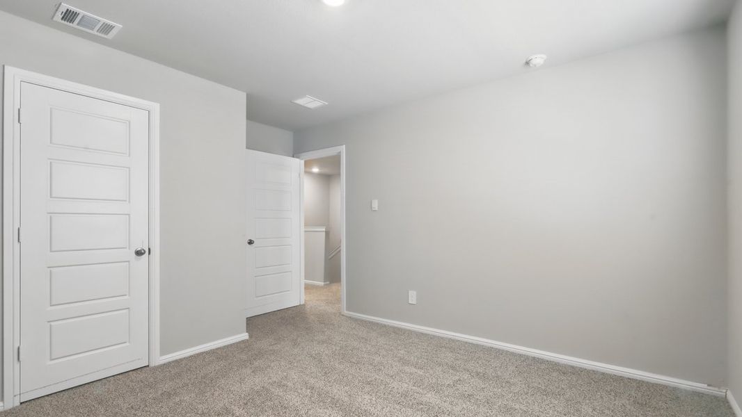 Spacious, unfurnished interior of a new home in Orchard Village, Fort Worth (Image 33). Spacious, unfurnished interior of a new home in Orchard Village, Fort Worth (Image 33).
