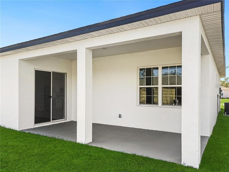 Exterior details and patio area of a home in , Ocala (Image 4). Exterior details and patio area of a home in , Ocala (Image 4).