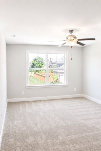 Spacious, unfurnished interior of a new home in Weybridge, Burlington (Image 40).