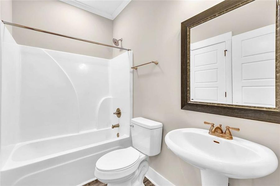 Furnished interior view inside a new home in , Macon (Image 9).