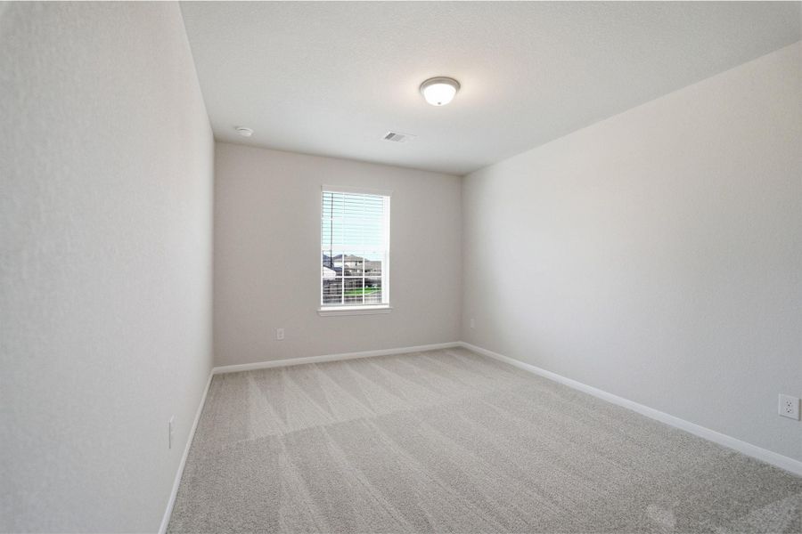 Spacious, unfurnished interior of a new home in Pearlbrook, Texas City (Image 21).