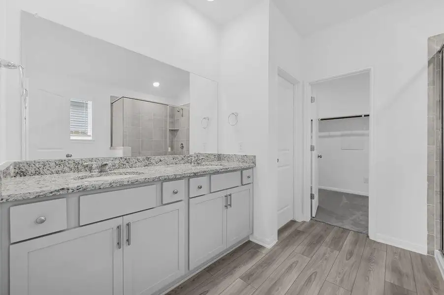 210 Crumpton Way - Ready Now!