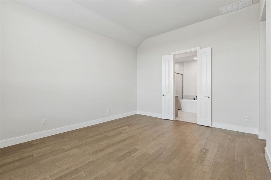 Spacious, unfurnished interior of a new home in , McKinney (Image 19).