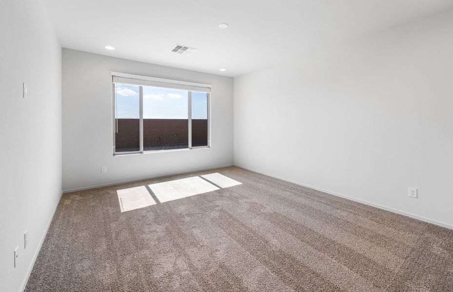 Spacious, unfurnished interior of a new home in Sun City Anthem at Merrill Ranch, Florence (Image 21). Spacious, unfurnished interior of a new home in Sun City Anthem at Merrill Ranch, Florence (Image 21).