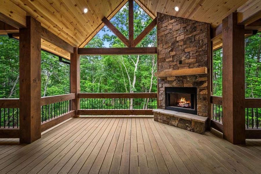 Exterior details and patio area of a home in , McCaysville (Image 22).
