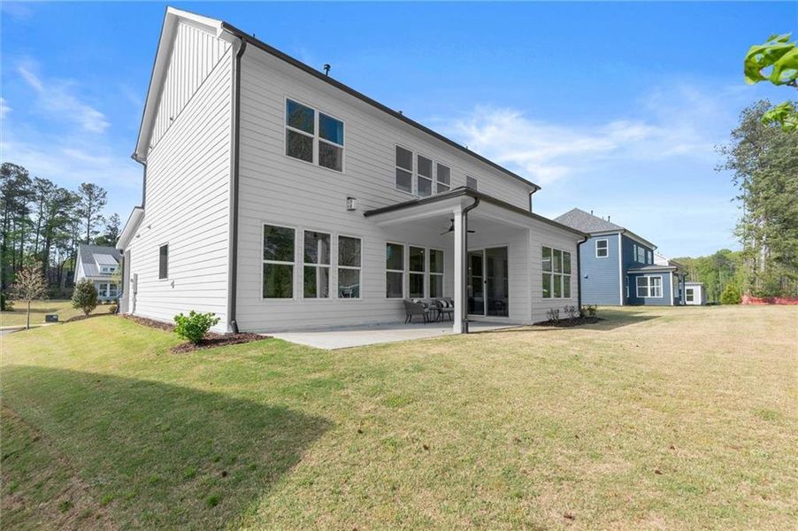 Exterior details and patio area of a home in Hillgrove Preserve, Powder Springs (Image 21).