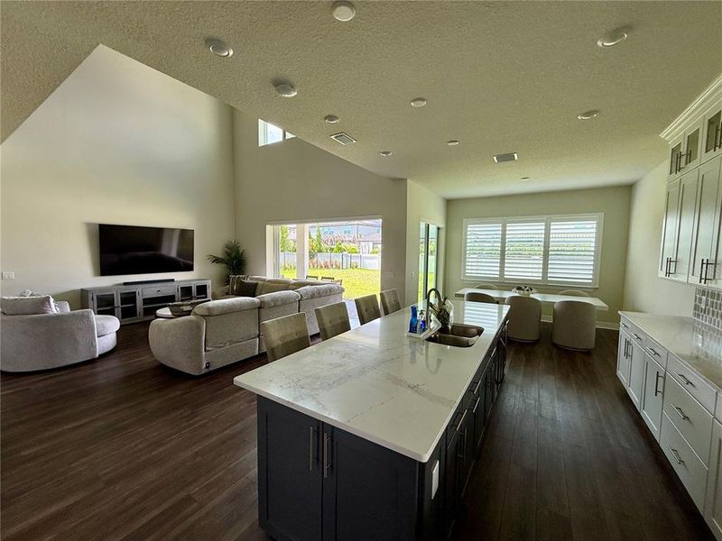 Furnished interior view inside a new home in , Orlando (Image 19).