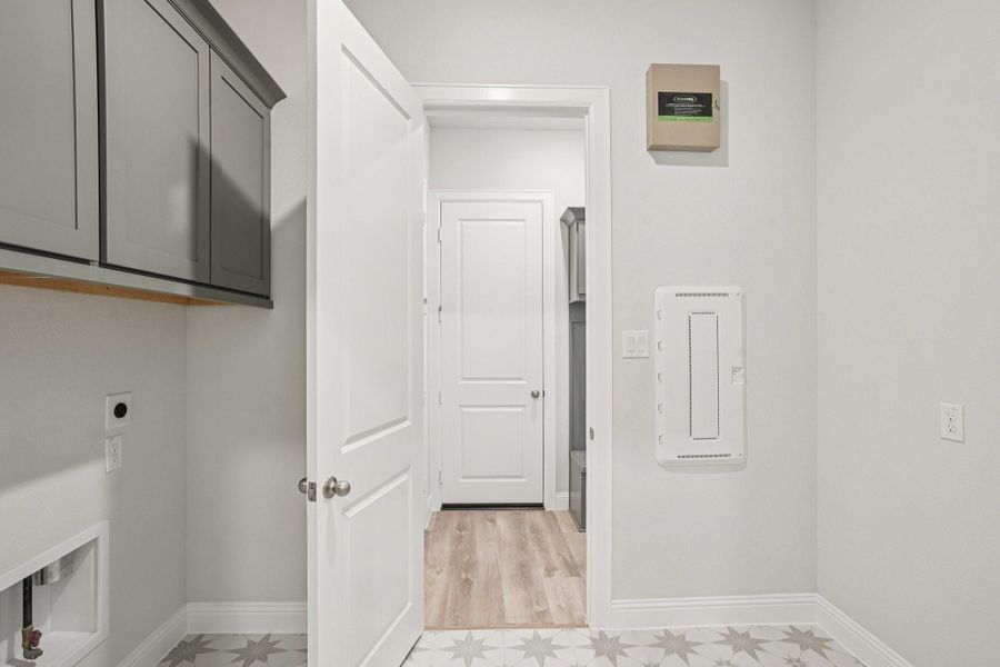 Spacious, unfurnished interior of a new home in Sienna 65', Missouri City (Image 27). Spacious, unfurnished interior of a new home in Sienna 65', Missouri City (Image 27).