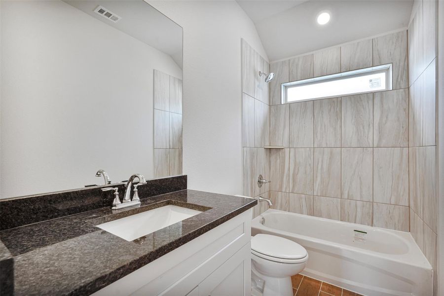 Furnished interior view inside a new home in Glendale Lakes, Arcola (Image 7).