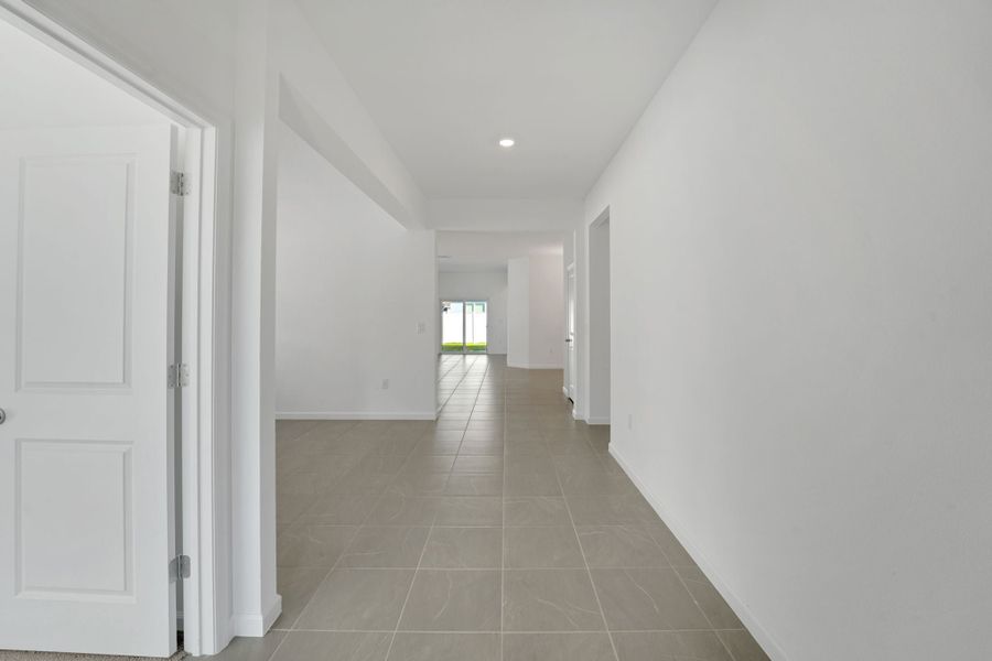 4br New Home in Haines City, FL.  - Slide 25