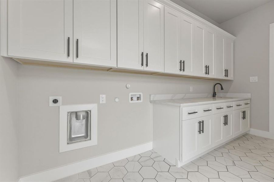 Furnished interior view inside a new home in Capitol Hill, Anna (Image 15).