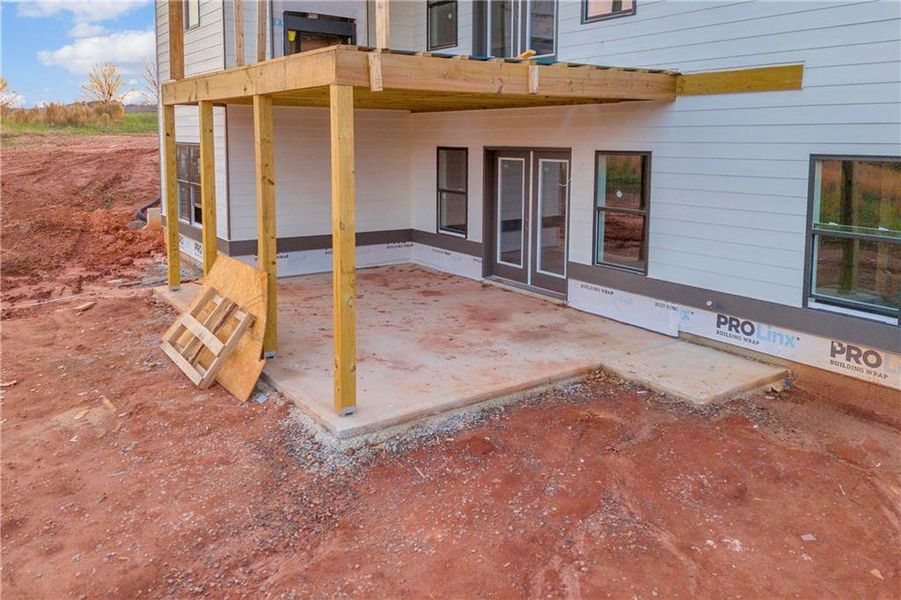 Exterior details and patio area of a home in , Monroe (Image 5).