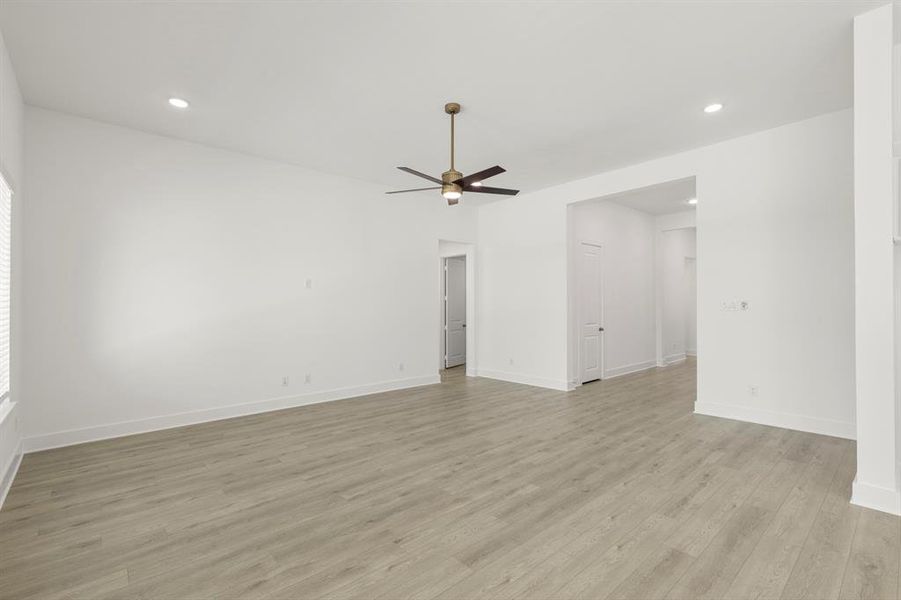 11. 2904 Barbary - Family (3)