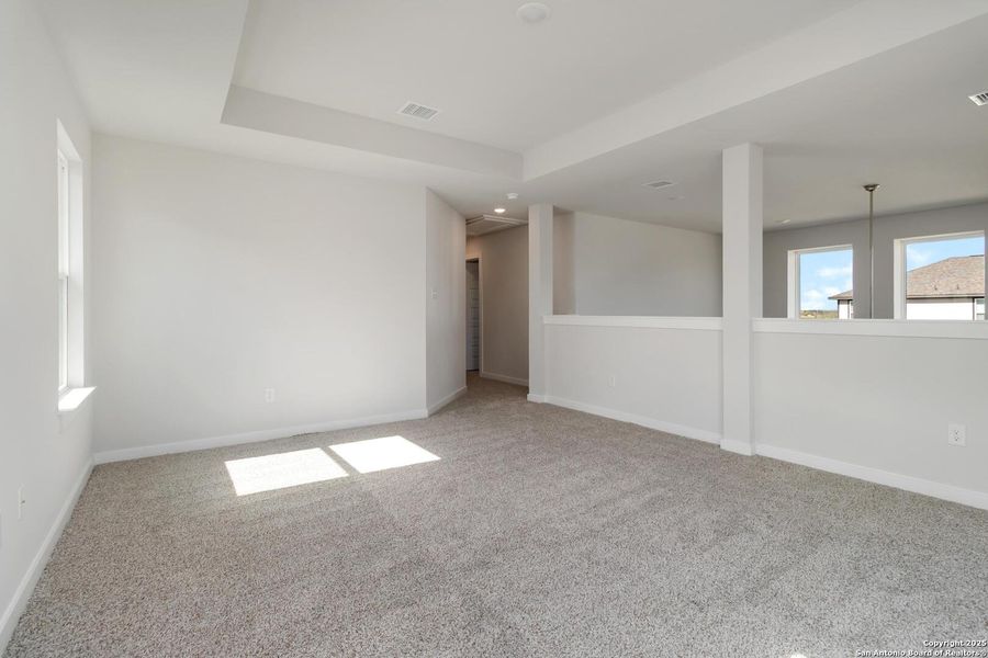 Spacious, unfurnished interior of a new home in Hickory Ridge, Elmendorf (Image 26).