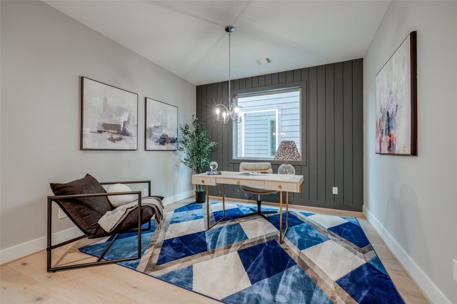 * Est Comp 6/30/26 * * PHOTO OF MODEL HOME * SELECTIONS MAY VARY * PHOTOS MAY SHOW A SIMILAR FLOOR PLAN AND/OR UPGRADED/ALTERNATIVE FINISHES * Please use these photos as a guide ONLY *