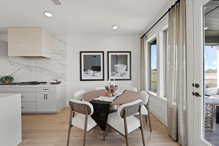 Furnished interior view inside a new home in Cross Creek West 50', Fulshear (Image 37). Furnished interior view inside a new home in Cross Creek West 50', Fulshear (Image 37).
