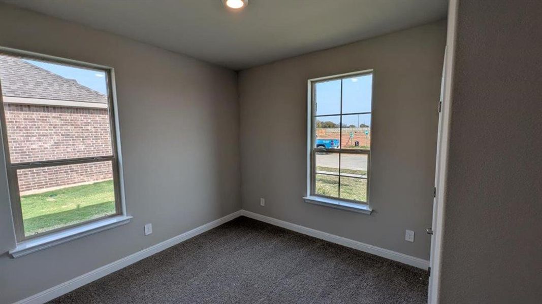 Spacious, unfurnished interior of a new home in Bella Vista, Granbury (Image 16).