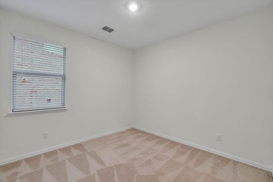 Spacious, unfurnished interior of a new home in , Anna (Image 33).