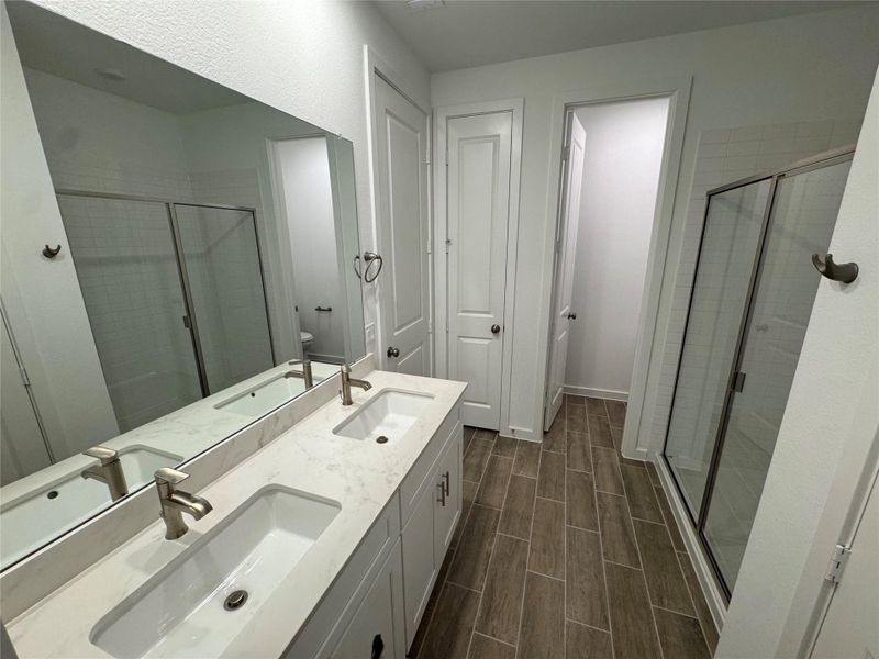 Furnished interior view inside a new home in , Dayton (Image 6).